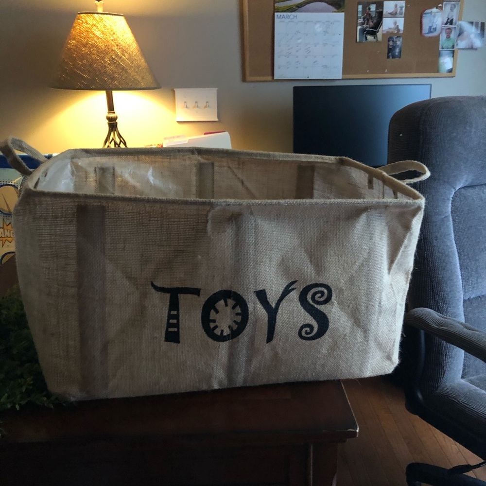 Toy basket